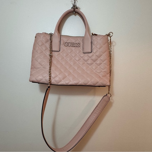 Guess Purse - Picture 1 of 4